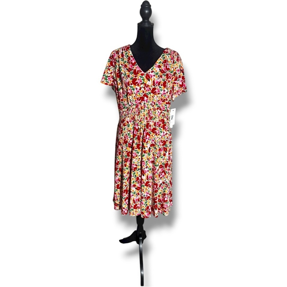 Maggy London New With Tags Multicolor Floral Knee Length Short Sleeve Dress - Picture 2 of 16
